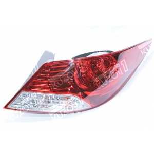 ЗАДНИЙ ФОНАРЬ (ПРАВЫЙ) TYC