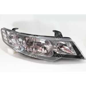 ПЕРЕДНЯЯ ФАРА (ПРАВАЯ) TYC