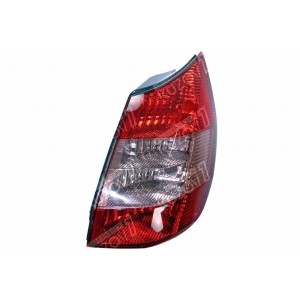 ЗАДНИЙ ФОНАРЬ (ПРАВЫЙ) С РОЗОВОЙ ЦЕНТРАЛЬНОЙ ВСТАВКОЙ, TYC