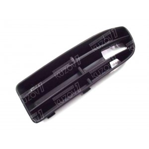 РЕШЕТКА В БАМПЕР (ЛЕВАЯ) - фото