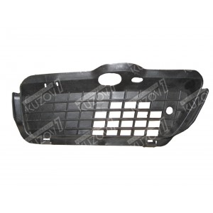 РЕШЕТКА В БАМПЕР (ПРАВАЯ) - фото