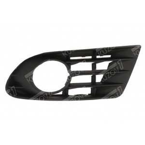 РЕШЕТКА В БАМПЕР (ПРАВАЯ) С ОТВ. ПОД ПРОТИВОТУМАНКУ